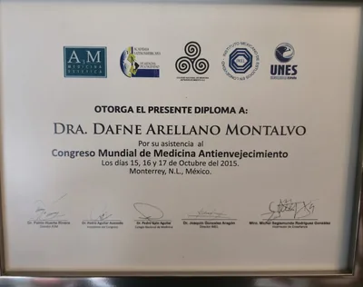 Diploma de Dra. Dafne Arellano Montalvo — Congreso Mundial de Medicina Antienvejecimiento — Monterrey N.L. México 2015